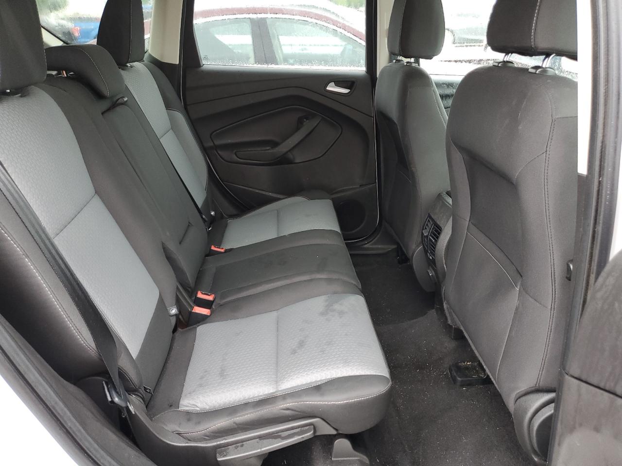 1FMCU0GD4HUC87322 FORD ESCAPE 2017