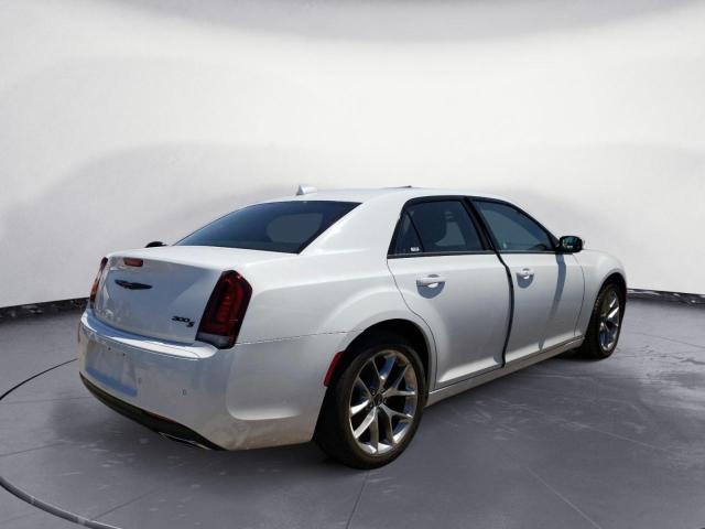 2C3CCABG8PH538430 Chrysler 300 S 3