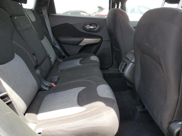 1C4PJMCBXJD602320 Jeep Cherokee Latitude