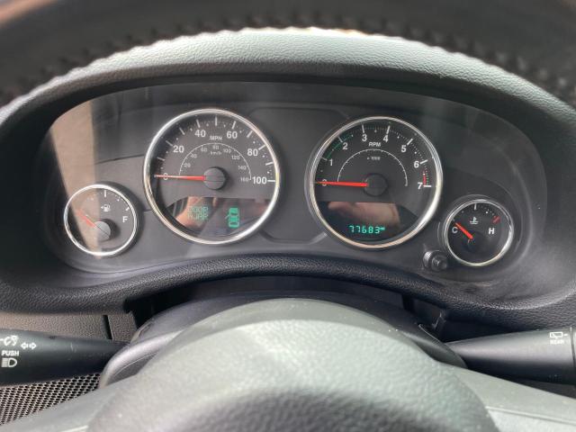1C4BJWDG8JL881935 Jeep Wrangler Unlimited Sport