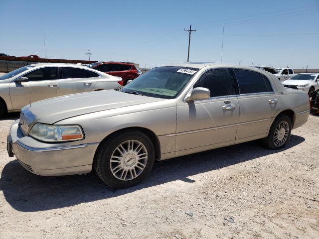 2006 Lincoln Town Car Signature Limited