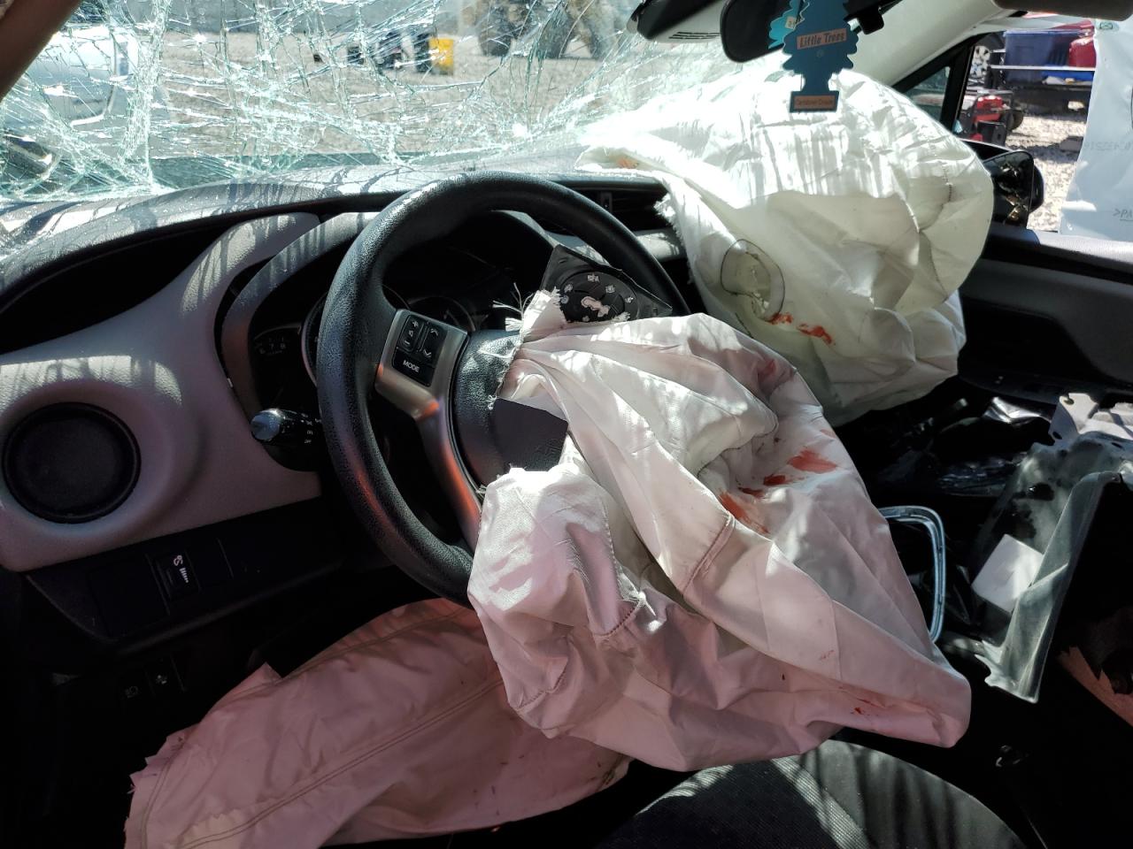VNKKTUD39HA080035 TOYOTA YARIS 2017