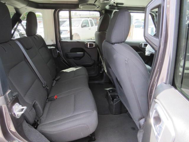 1C4HJXDG3NW133257 Jeep Wrangler Unlimited Sport