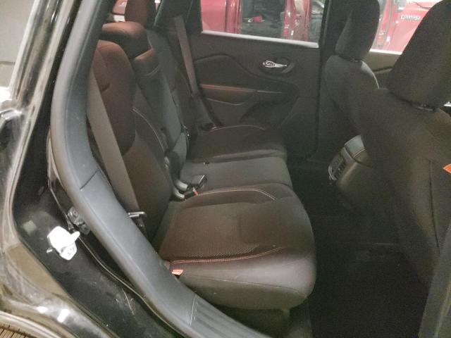 1C4PJLCS0HW534599 Jeep Cherokee Latitude