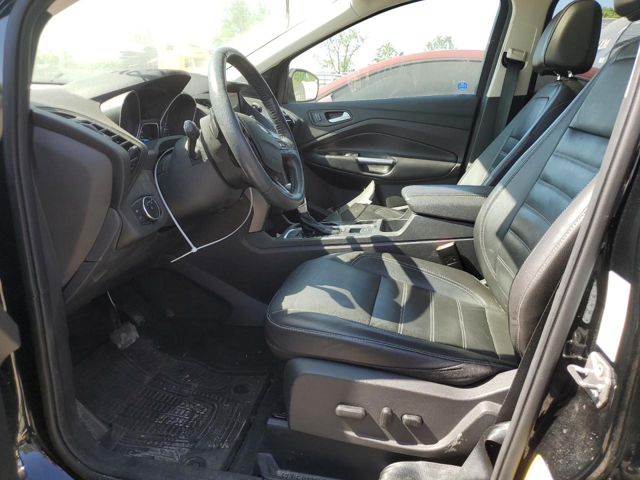 1FMCU0G95HUB38249 FORD ESCAPE 2017