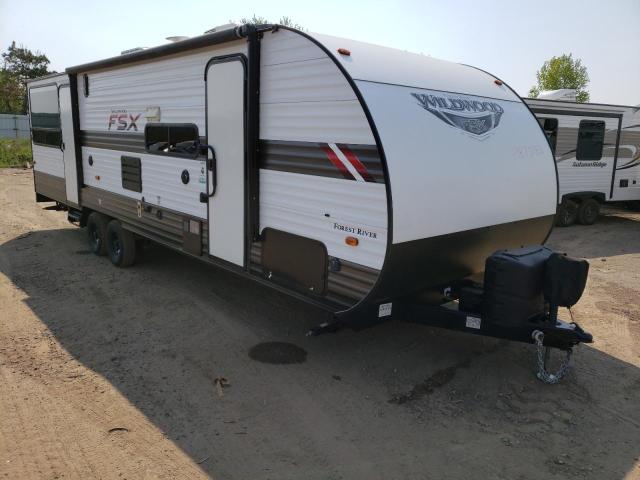Camiones dañados por granizo a la venta en subasta: 2021 Wildcat Travel Trailer