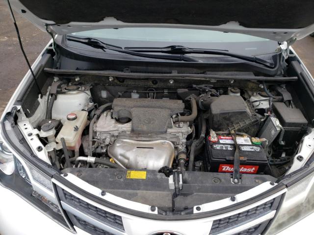 JTMRFREV0FJ018340 Toyota Rav4 Xle