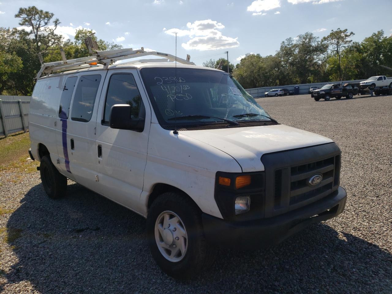 1FTNE24LX9DA86592 2009 Ford Econoline E250 Van