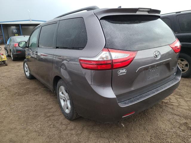 5TDKZ3DC9KS976945 Toyota SIENNA LE