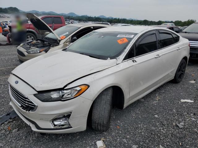 3FA6P0HDXKR215021 Ford Fusion SE