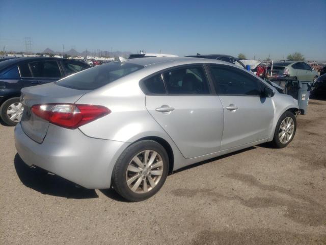 KNAFX4A61G5509301 KIA FORTE LX