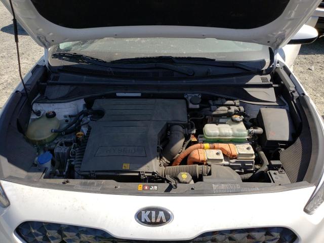 KNDCB3LC1L5368869 KIA NIRO LX