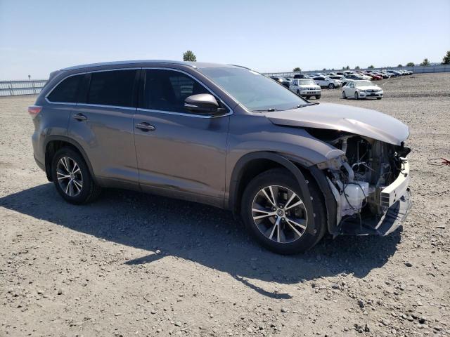 5TDJKRFH1GS281961 Toyota Highlander Xle