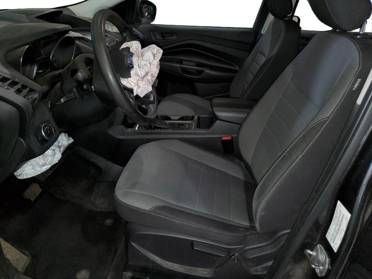 1FMCU0F77JUC67163 FORD ESCAPE 2018