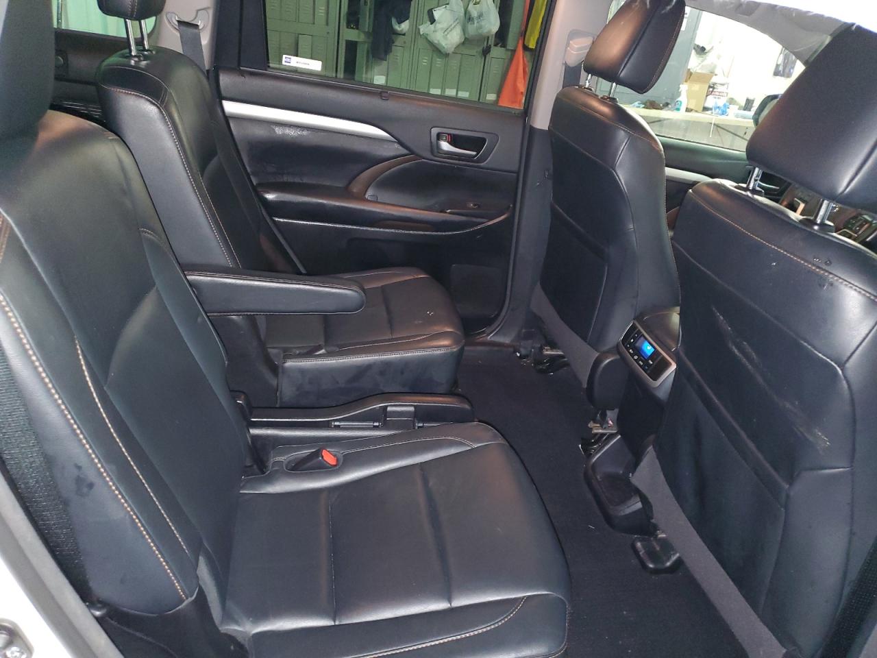 5TDJZRFH8JS849173 TOYOTA HIGHLANDER 2018