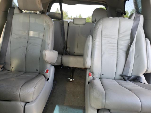 5TDDK3DC8BS026170 2011 TOYOTA SIENNA, photo no. 10