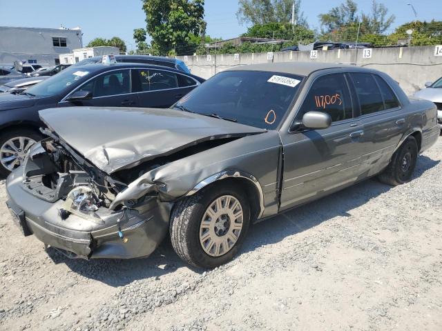 2003 Ford Crown Victoria 