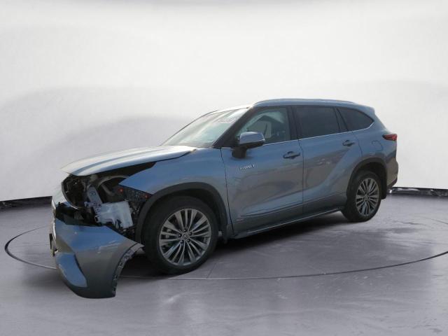 2021 Toyota Highlander Hybrid Platinum