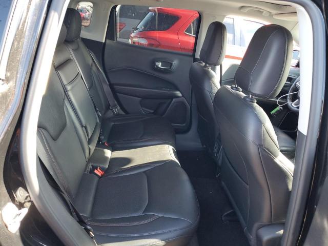 3C4NJDCB9JT308103 Jeep Compass Limited