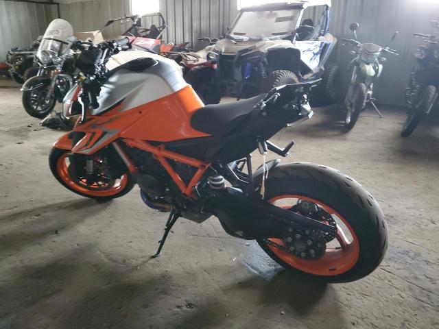 2022 KTM 1290 SUPER - VBKV39406NM952527