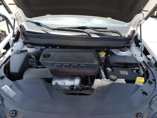 1C4PJLCB0KD333496 Jeep Cherokee Latitude