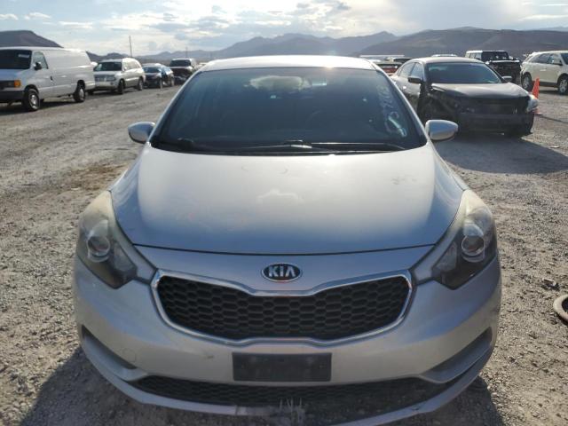 KNAFK4A68F5335563 KIA FORTE LX