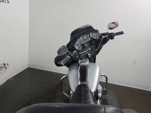 2010 HARLEY-DAVIDSON FLHTC - 1HD1FF418AB652426