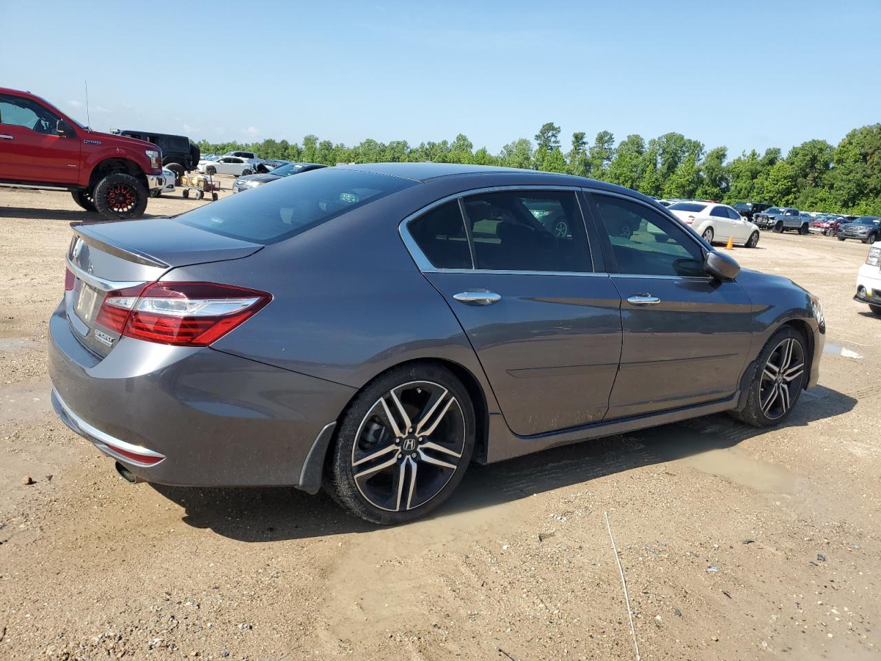 1HGCR2F11HA069138 HONDA ACCORD 2017