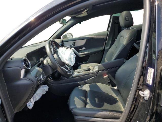 WDD3G4FB8KW025971 Mercedes-Benz A 220 4matic