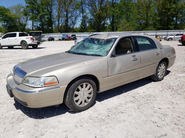 2011 Lincoln Town Car Signature Limited