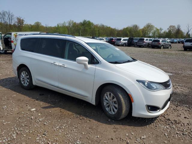 2C4RC1BG6JR280609 2018 CHRYSLER PACIFICA, photo no. 4