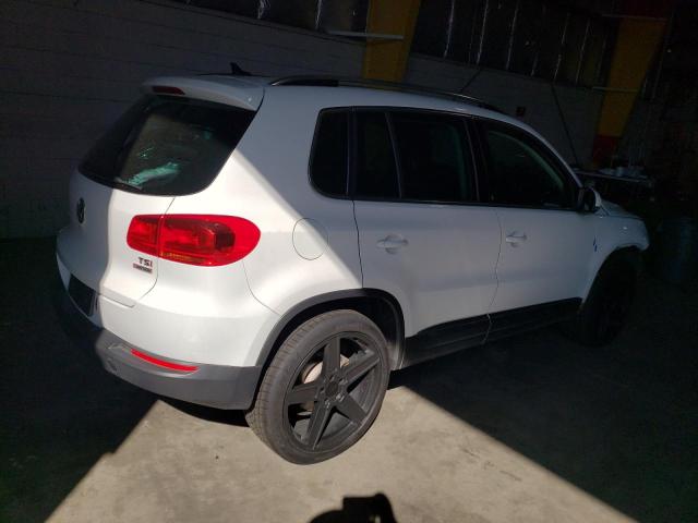 WVGSV7AX3HK011441 Volkswagen Tiguan Wolfsburg 2017