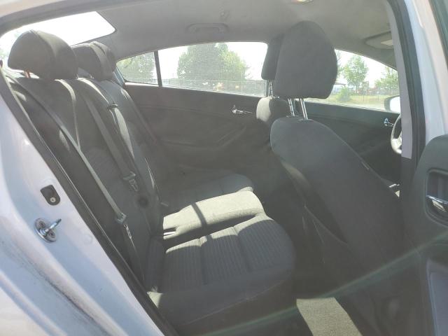KNAFX4A68G5544904 KIA FORTE LX