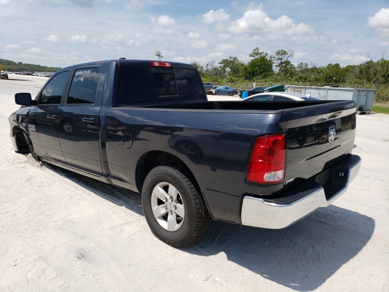 1C6RR7TT1KS713936 2019 Ram 1500 Classic Slt