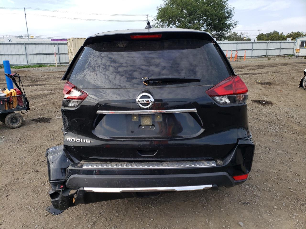 JN8AT2MT5HW403318 NISSAN ROGUE 2017