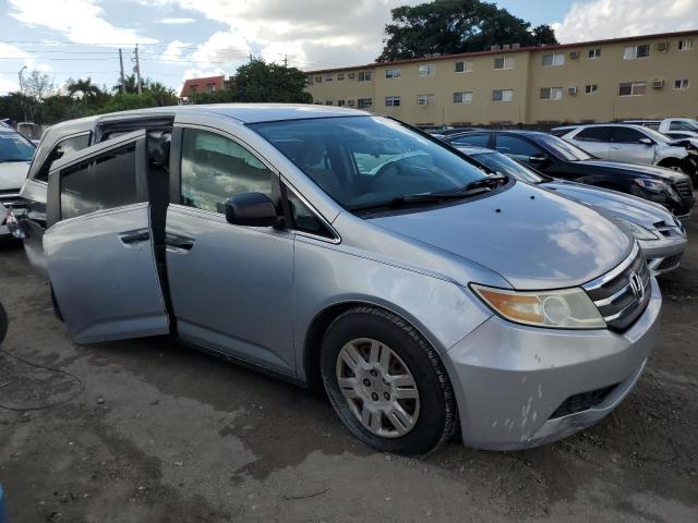 VIN 5FNRL5H27DB040956 2013 HONDA ODYSSEY no.4