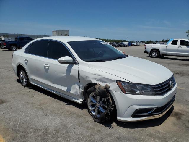 2017 VOLKSWAGEN PASSAT S - 1VWAT7A31HC074872