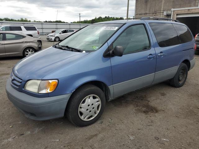 2002 Toyota Sienna CE