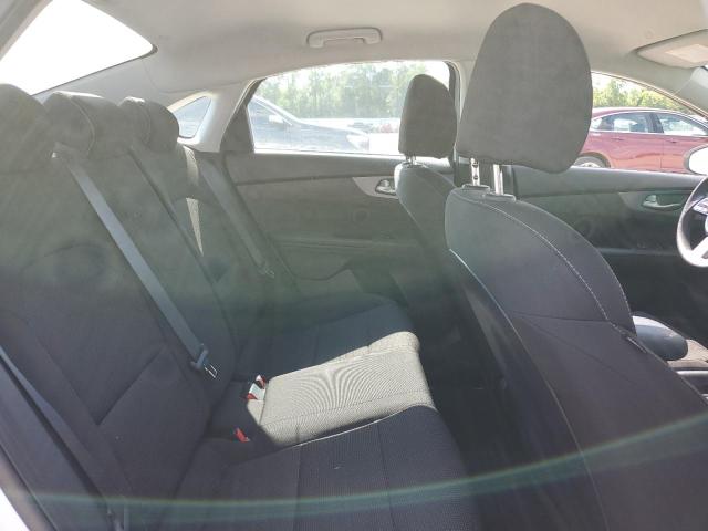 3KPF24AD6KE130159 KIA FORTE FE