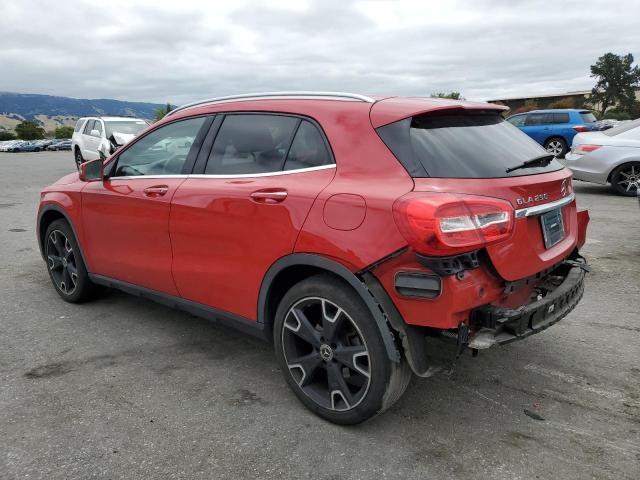 WDCTG4EB3KJ550407 Mercedes-Benz GLA 250