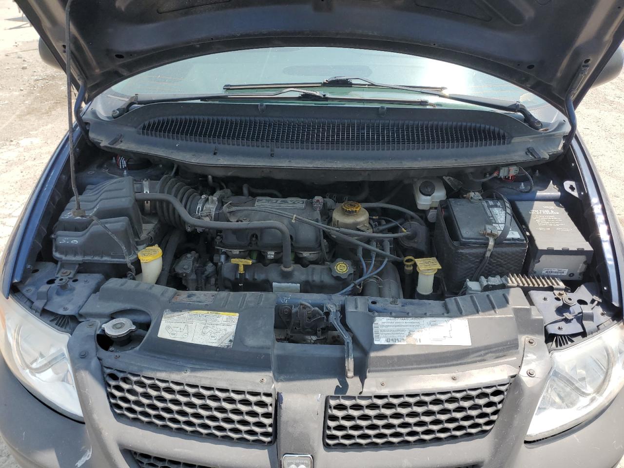 2B4GP44332R676759 2002 Dodge Grand Caravan Sport