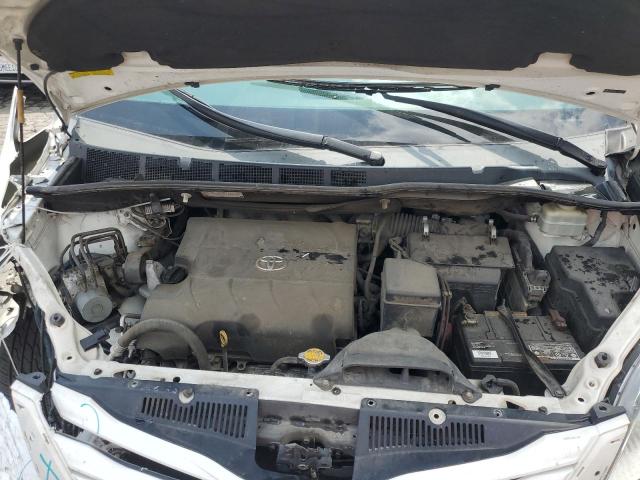 5TDKK3DC2FS637776 Toyota SIENNA LE