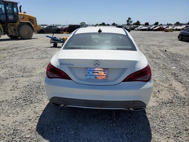 WDDSJ4EB1HN477709 Mercedes-Benz CLA 250