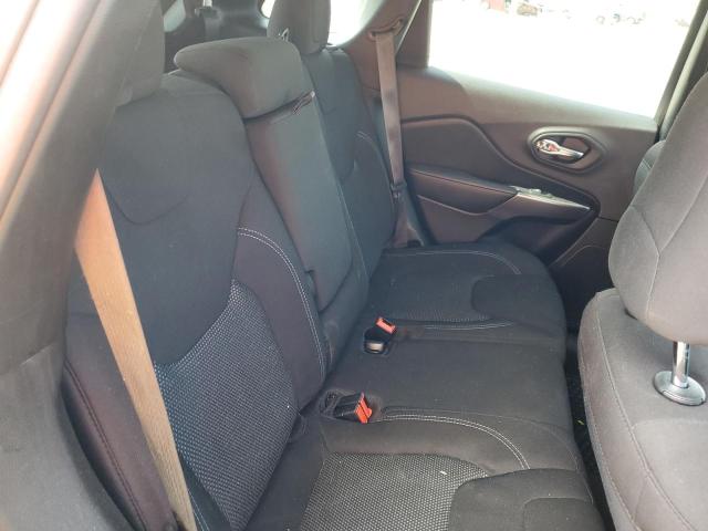 1C4PJMCBXKD489213 Jeep Cherokee Latitude
