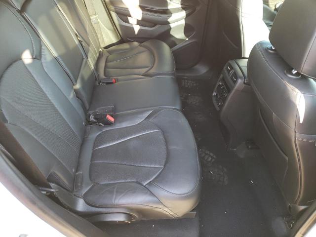 LRBFX1SA8JD083543 Buick Envision Essence