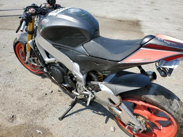 2018 APRILIA MOTORCYCLE ZD4KEU000JS001242