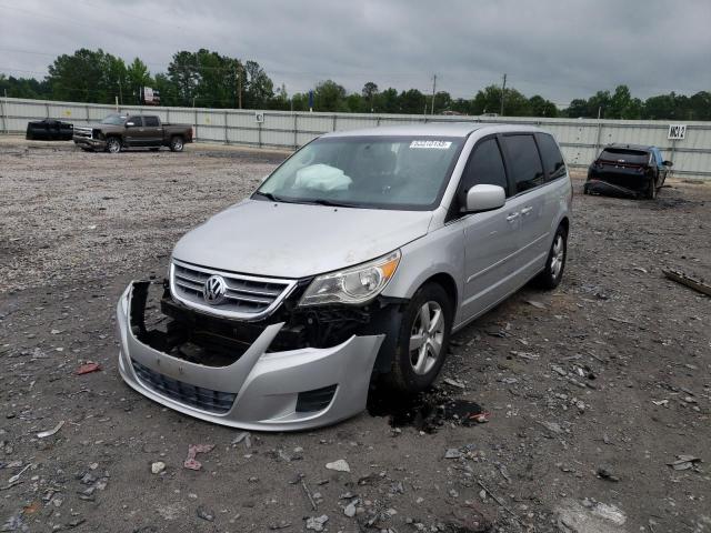 2010 Volkswagen Routan SE