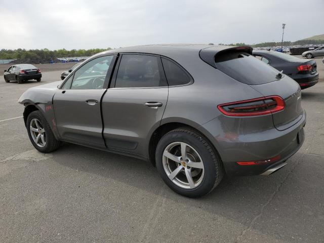 VIN WP1AA2A58JLB02572 2018 Porsche Macan no.2