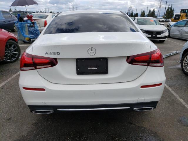 W1K3G4EB7NJ364272 Mercedes-Benz A 220