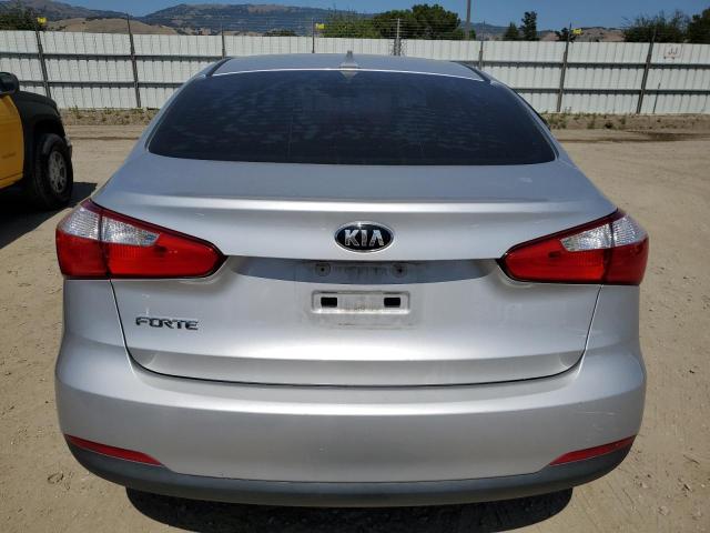 KNAFK4A6XG5533773 KIA FORTE LX
